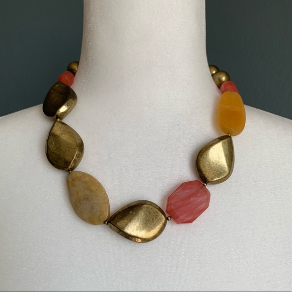 Statement w - Picture 2 of 3